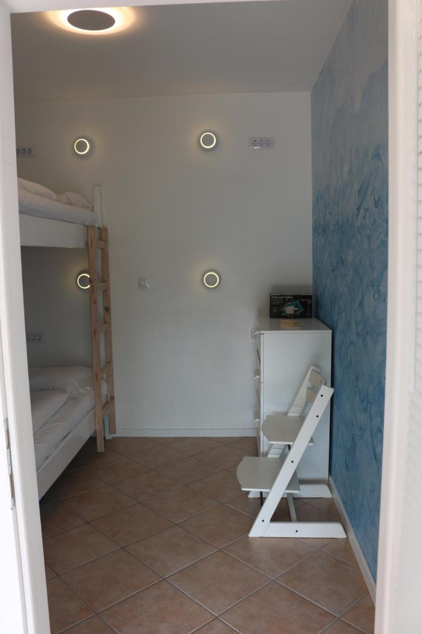 Piran Beach House - Private Oasis - Beachfront Apartment With A Sea View Terrace Eksteriør bilde
