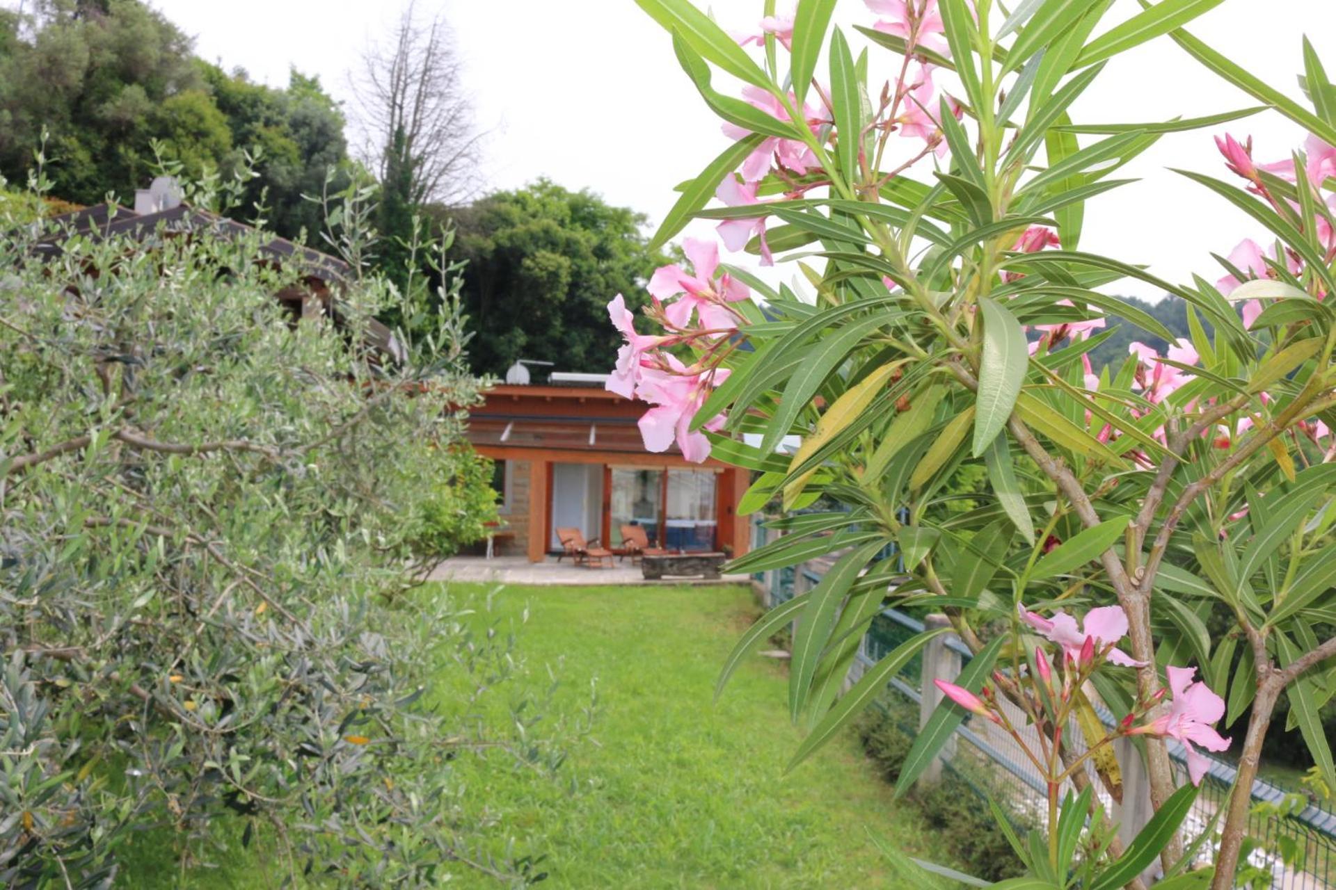 Piran Beach House - Private Oasis - Beachfront Apartment With A Sea View Terrace Eksteriør bilde