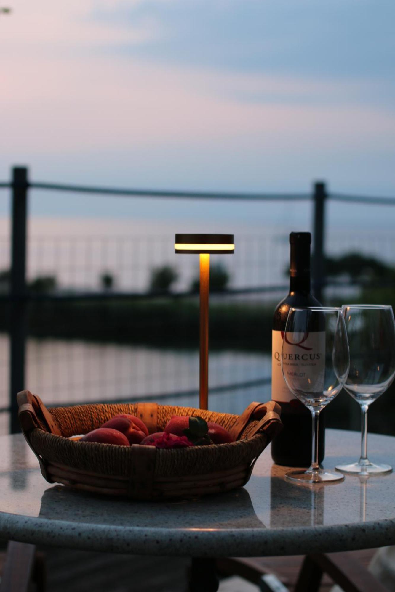 Piran Beach House - Private Oasis - Beachfront Apartment With A Sea View Terrace Eksteriør bilde